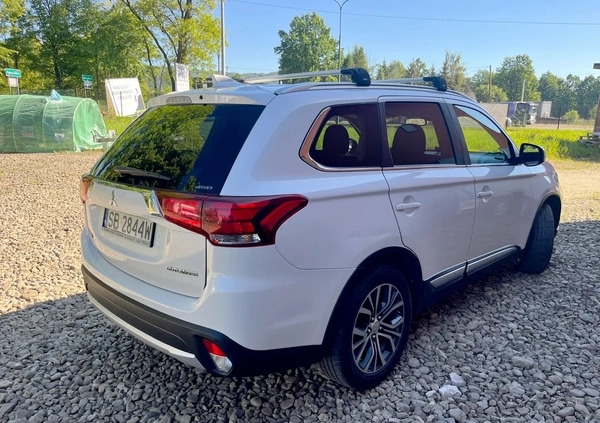 Mitsubishi Outlander cena 69900 przebieg: 183151, rok produkcji 2016 z Biała małe 137